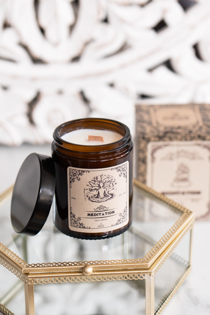 Meditation duftkerze candle
• Innerer frieden kerze
• Achtsamkeits verstärker kerze
• Spirituelle praxis kerze
• Ruhiger geist kerze