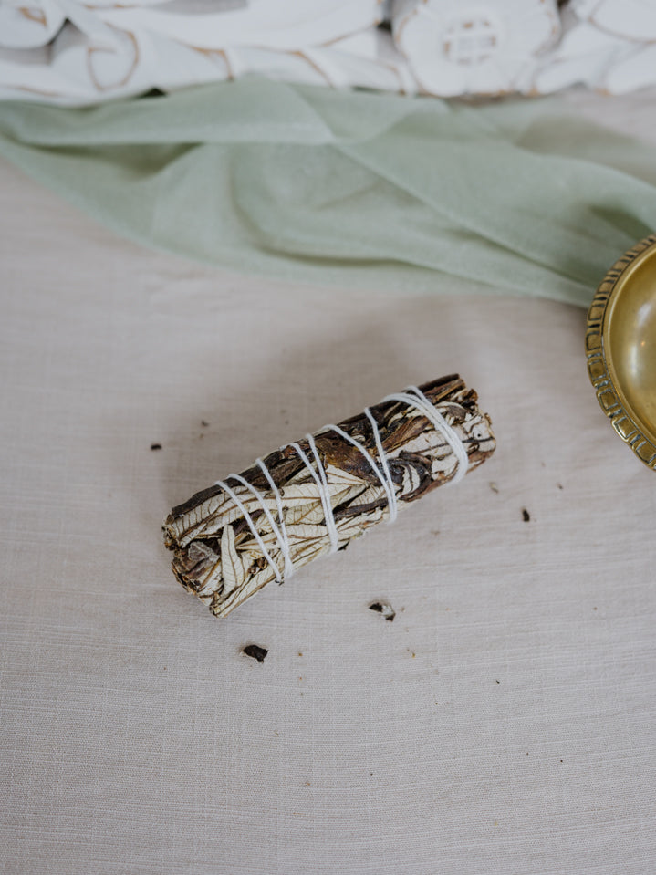 Yerba Santa Räucherbündel ✧ Heiliges Kraut für Herz & Heilung
