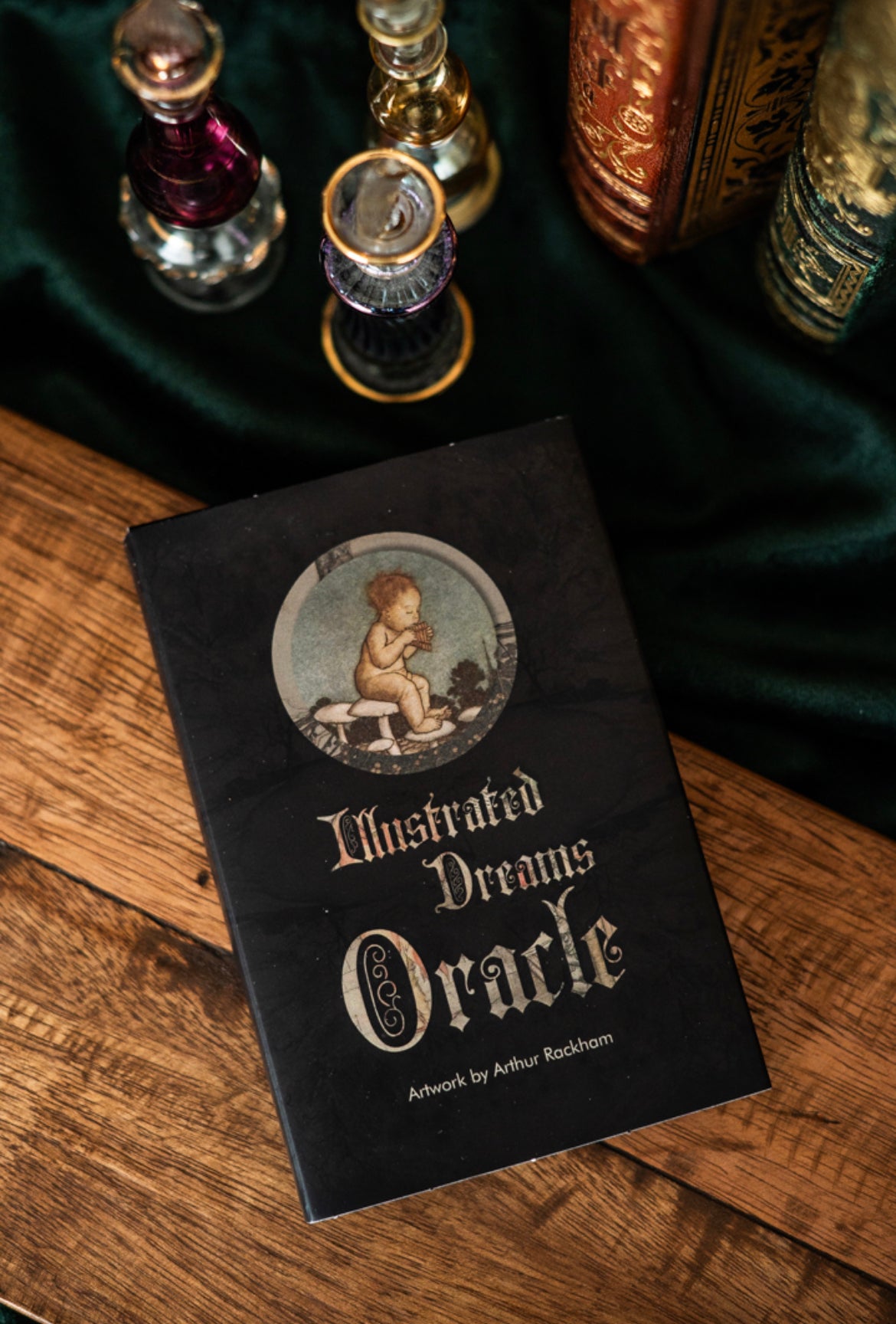 Magische Welten Tarot Karten
• Fantasy-Reich Tarot Deck
• Mystisches Abenteuer Orakel
• Drachen Zauberer Tarot Karten
• Verzauberte Welten Deck