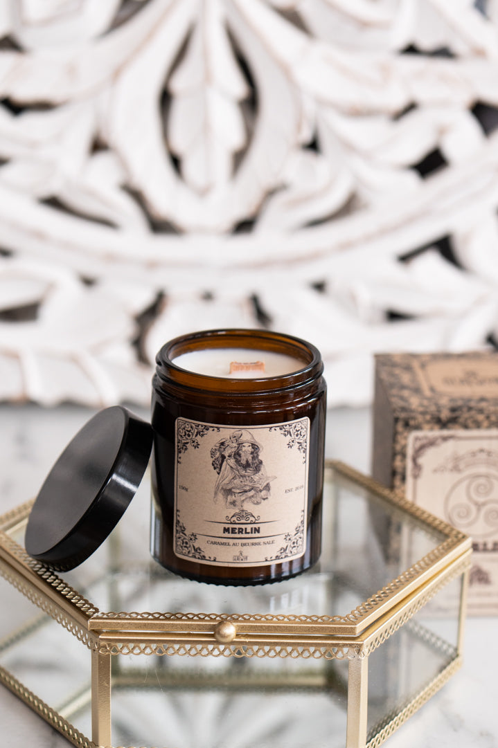 Merlin duftkerze candle
• Zauberer weisheits kerze
• Uralte magie kerze
• Magisches wissen kerze
• Zauberer kraft kerze