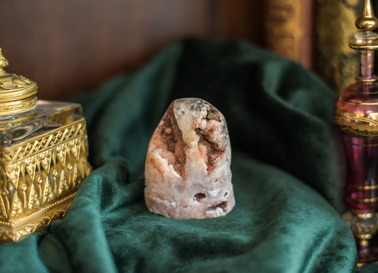 Rosa Amethyst Feenstein
• Herzheilung Kristall
• Feenmagie Stein
• Rosa Amethyst Klein
• Emotionale Heilung Amethyst