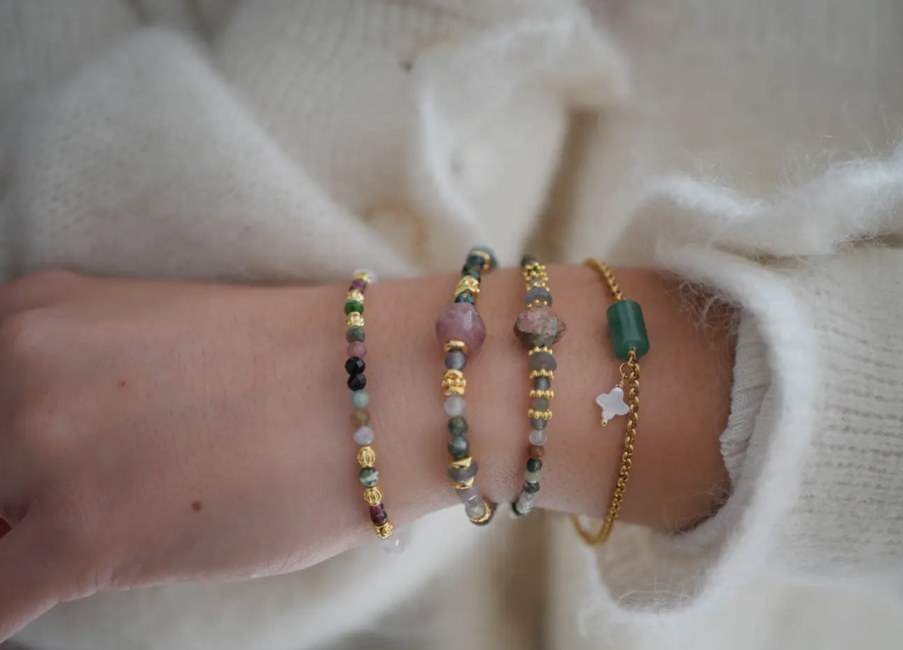 Elyndra – Schwarzer Turmalin, Mondstein & Diopsid-Armband