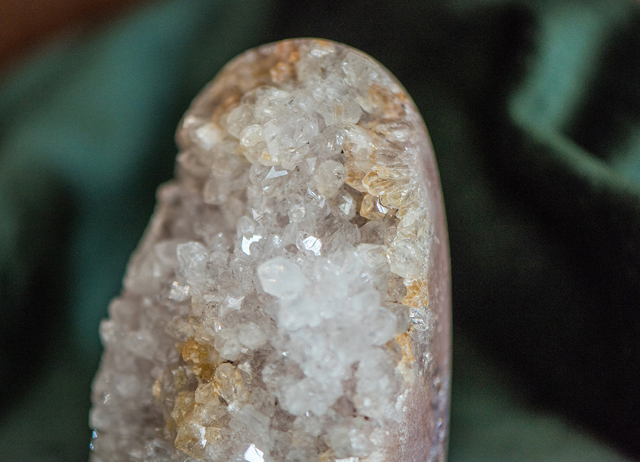 Pink Amethyst Geode ✧ Herzheilung & Feenenergie