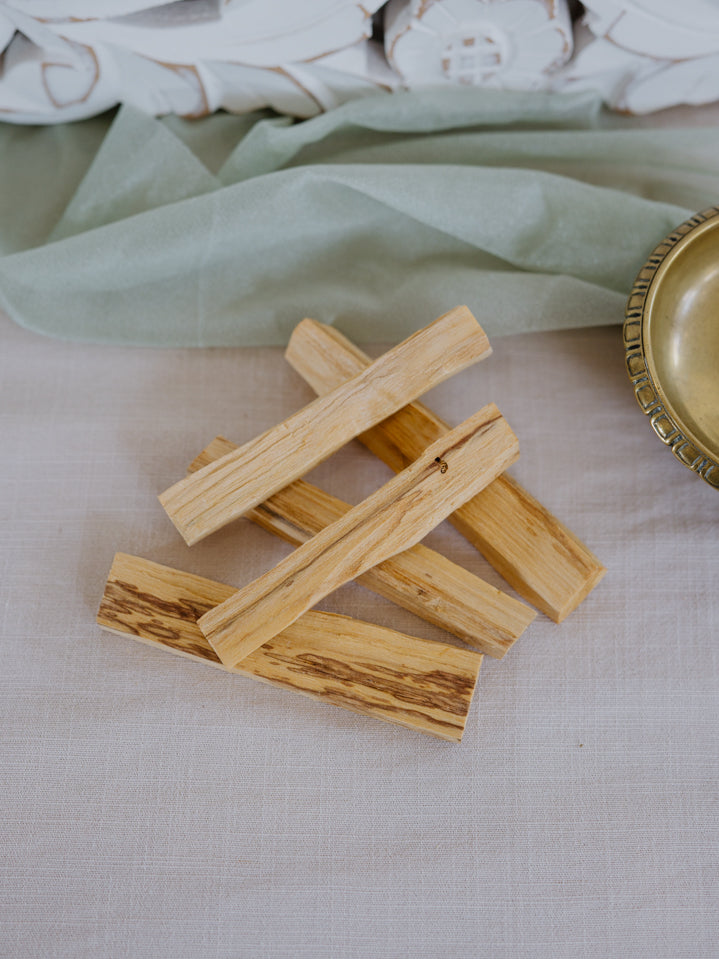 Palo Santo ✧ Heiliges Holz der Klarheit & Reinigung