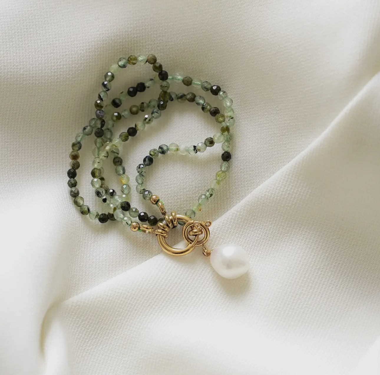 Prähnit Halskette – Vertrauen & Klarheit