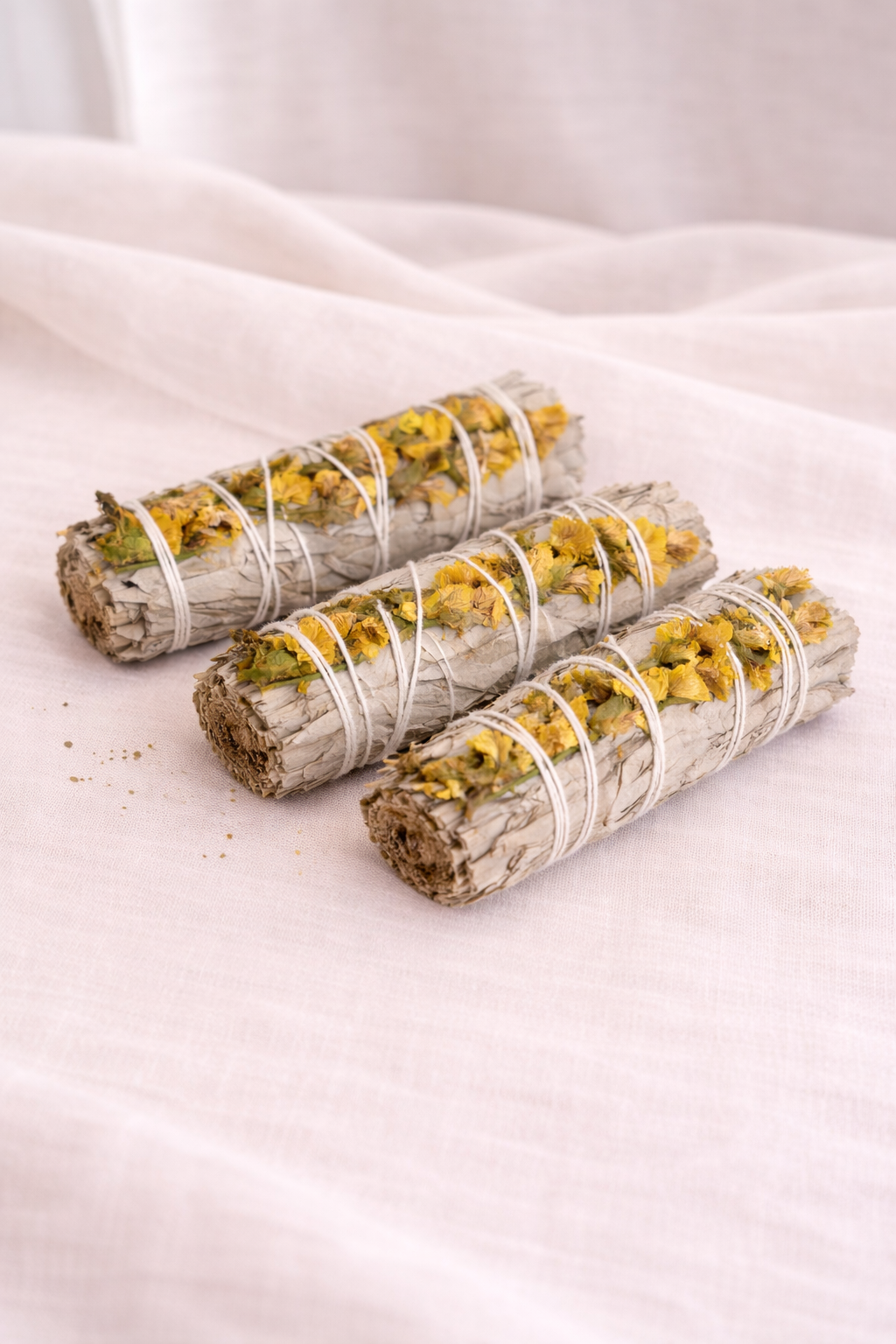 Weißer Salbei & Gelbe Sinuata Räucherbündel