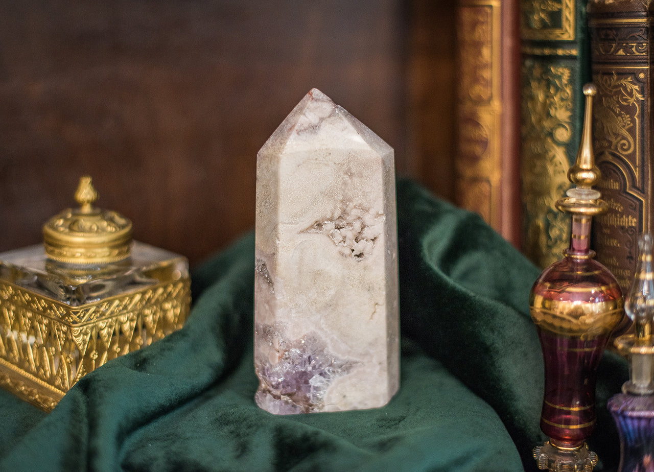 Pink Amethyst Turm – Sanfte Klarheit